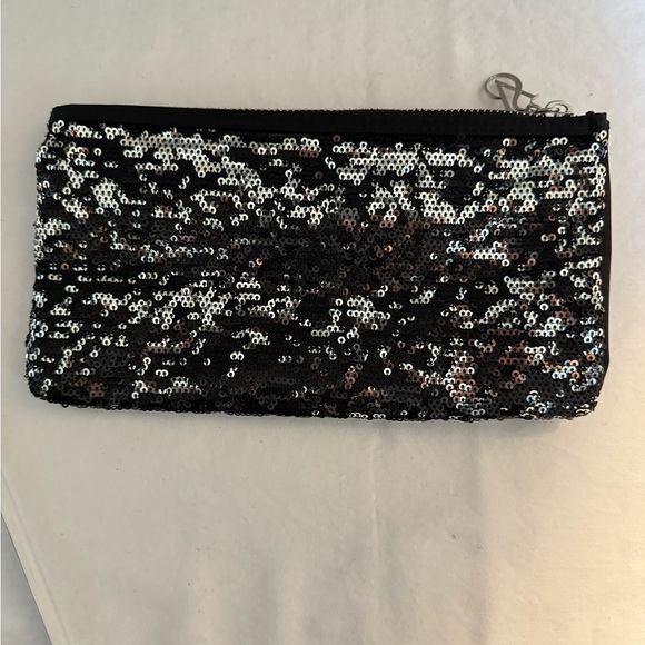 Victoria’s Secret Bling Bag with matching coin purse NEVER USED - Picture 4 of 13